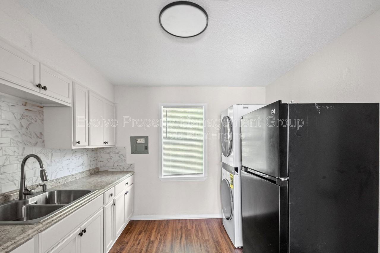 1196 Aubra Rd #2 - Photo 4 of 12