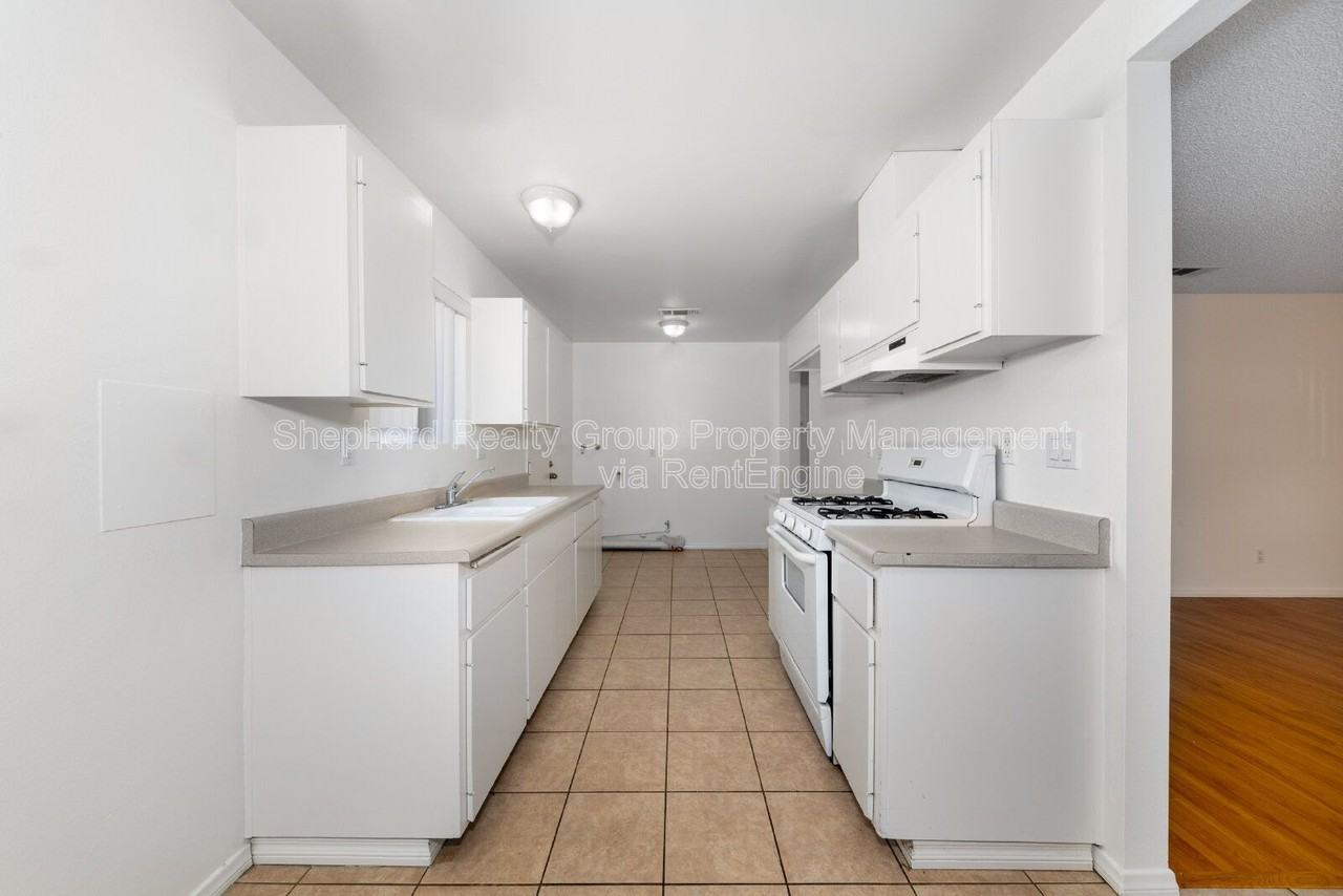 2488 San Padre Ct - Photo 6 of 17