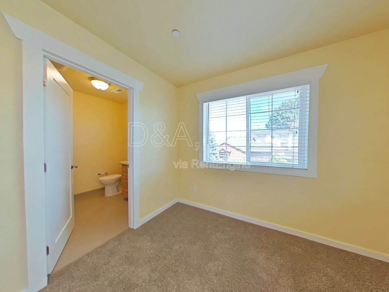 620 Nw Kings Blvd #200-4 - Photo 4 of 9