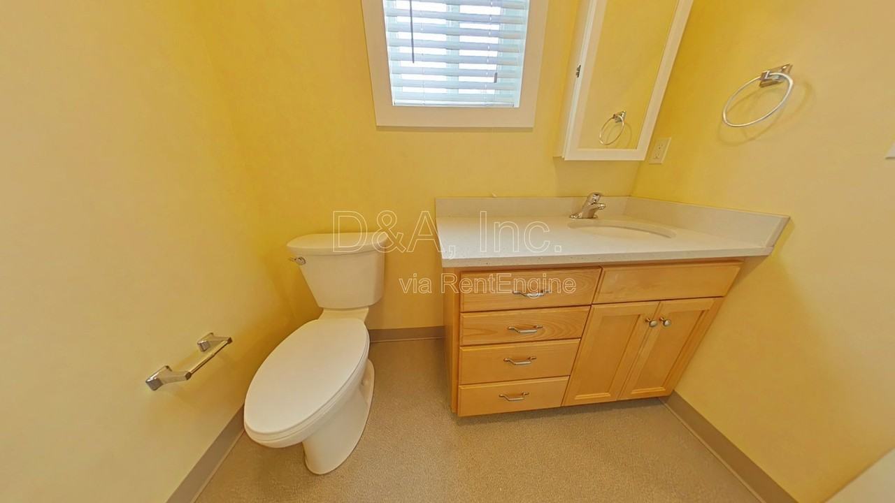 620 Nw Kings Blvd #200-4 - Photo 5 of 9