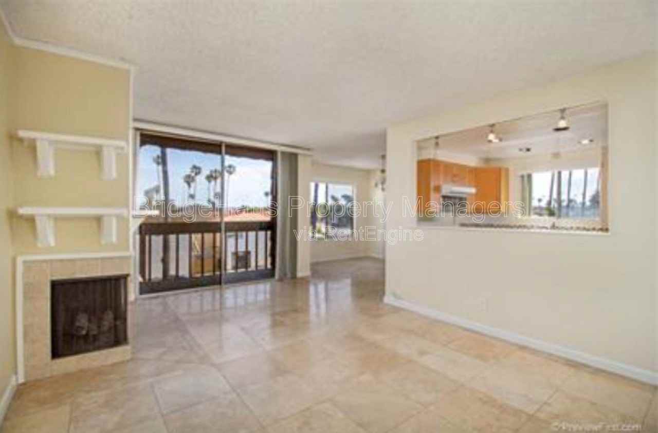 5155 W Point Loma Blvd #11 - Photo 7 of 11