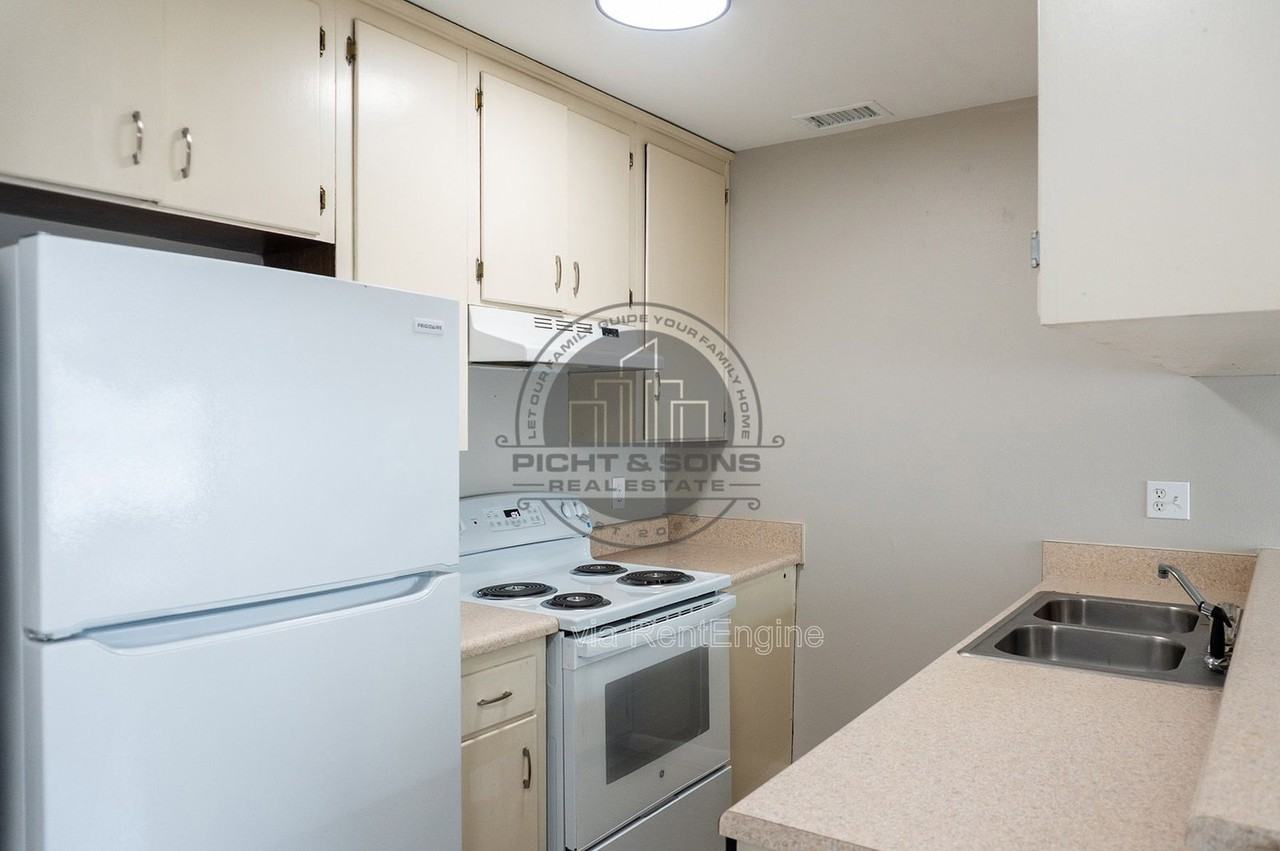 414 Hayden Rd #G - Photo 5 of 24