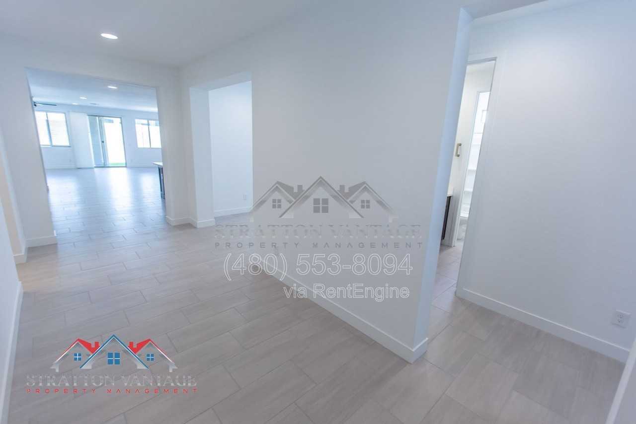 14250 W Soft Wind Dr - Photo 6 of 50