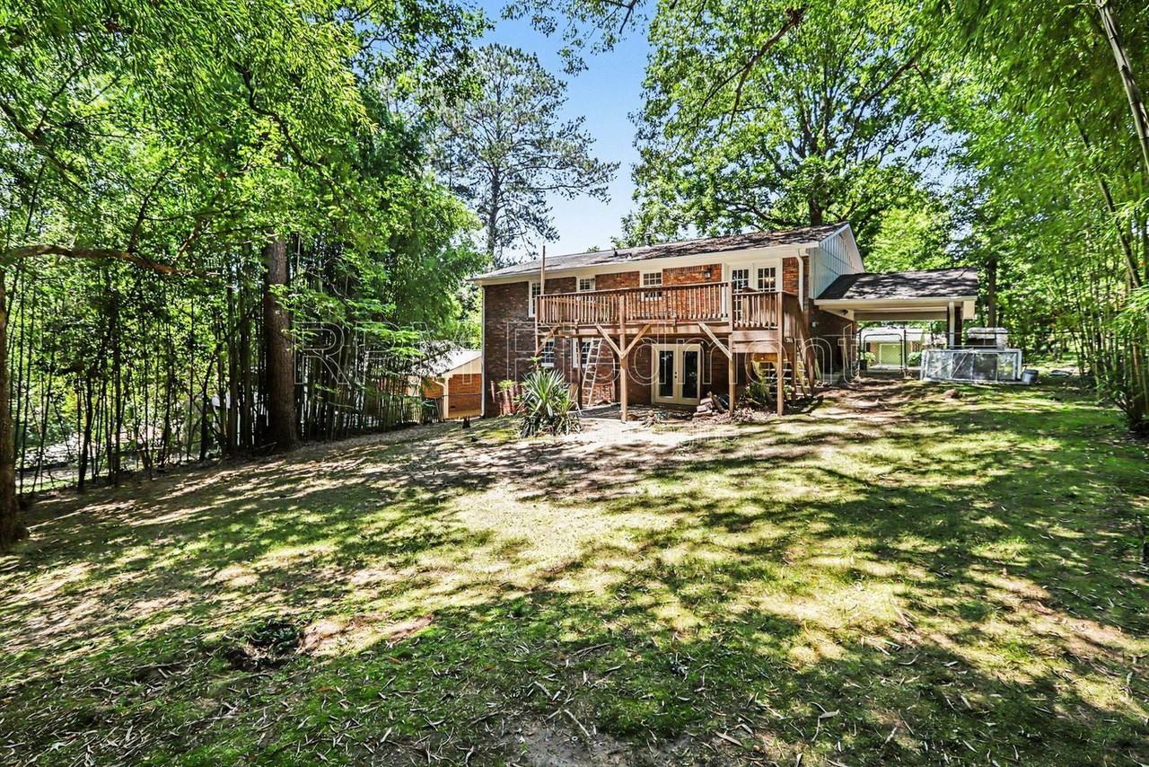 2931 Appling Cir - Photo 5 of 32