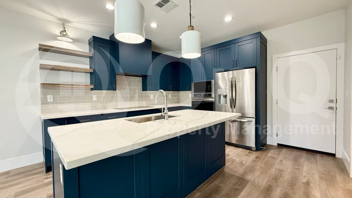 165 E Hearne Way - Photo 3 of 19