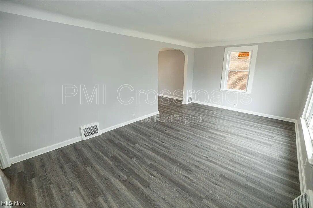 5194 Homewood Ave - Photo 5 of 16