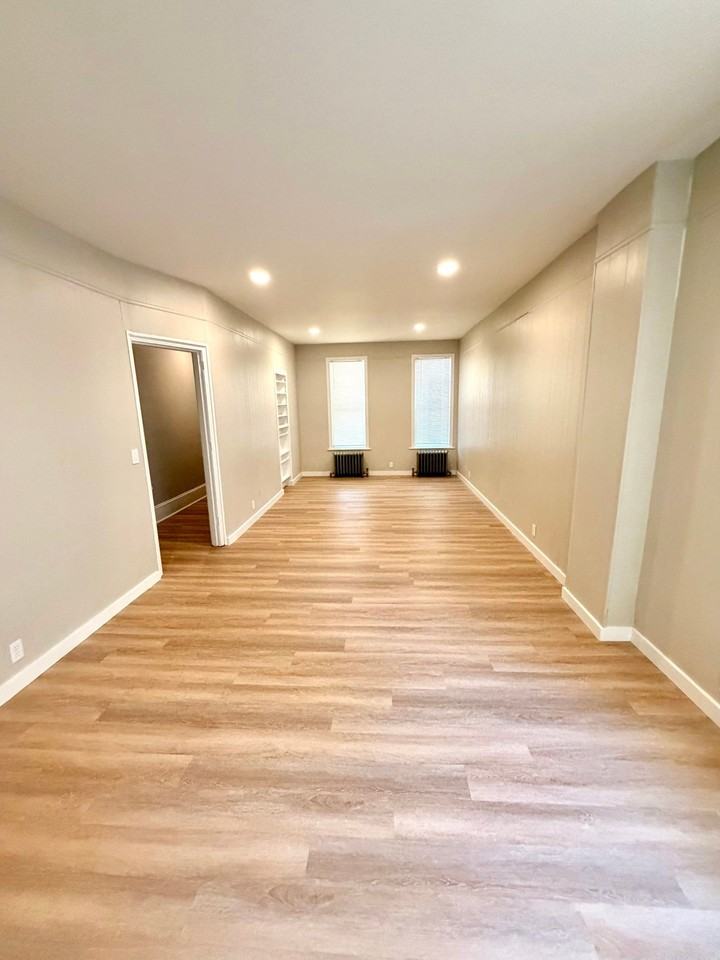 21 Walnut St - Photo 5 of 12