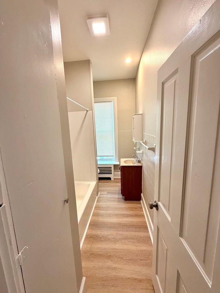 21 Walnut St - Photo 7 of 12