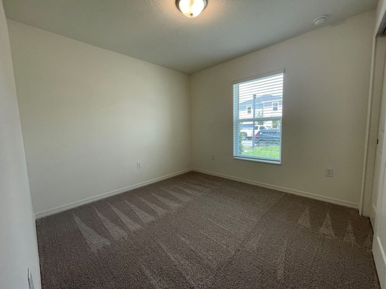1529 Venice Ln - Photo 7 of 16