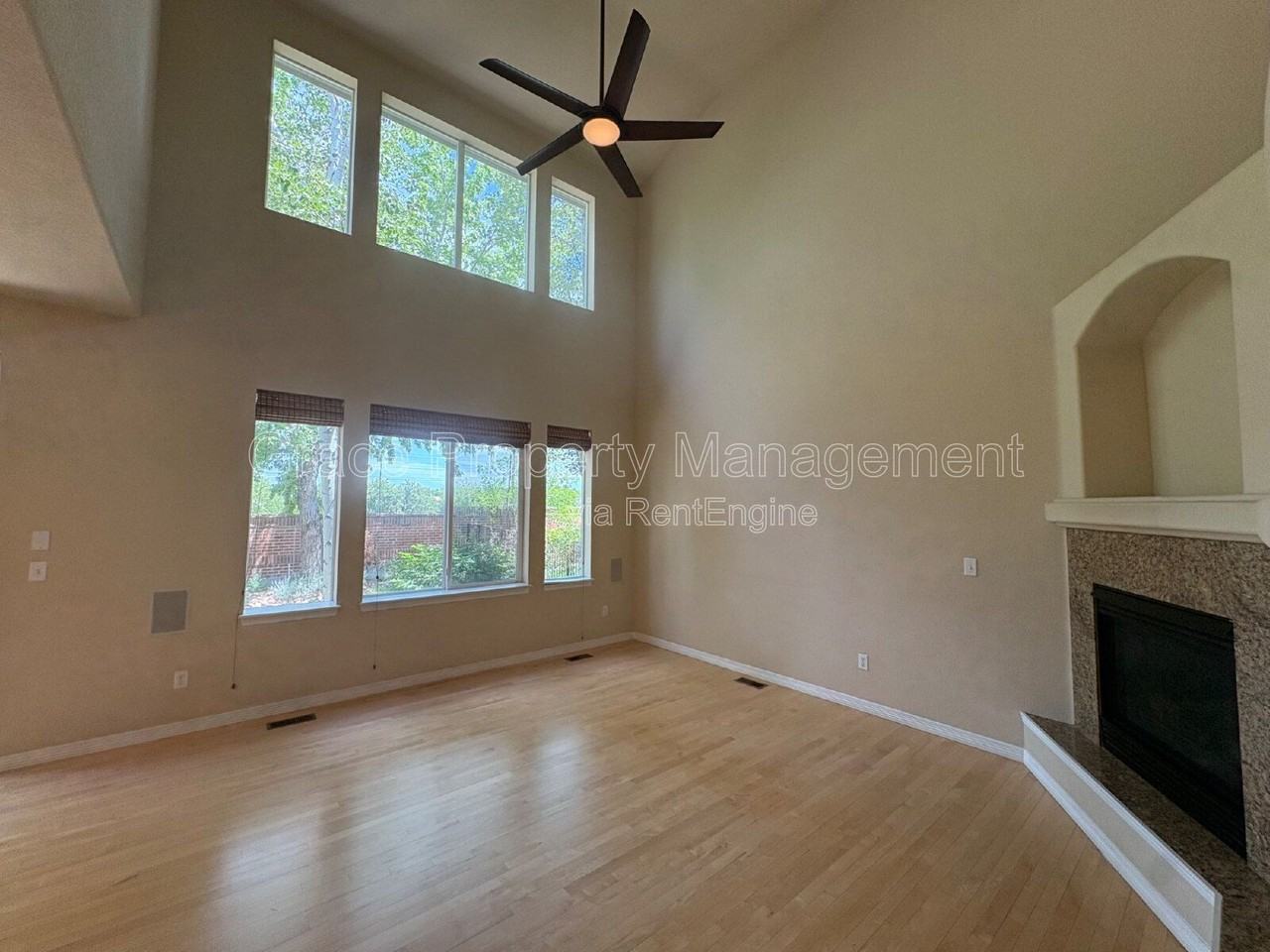 1730 S Poplar St - Photo 5 of 33