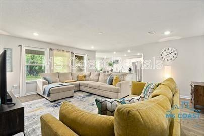 9384 Cypress Lake Dr - Photo 4 of 25