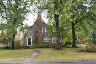 255 E 27th Pl - Photo 1 of 1