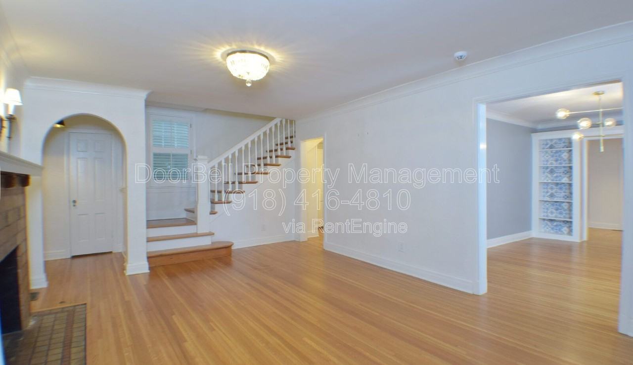 255 E 27th Pl - Photo 7 of 31