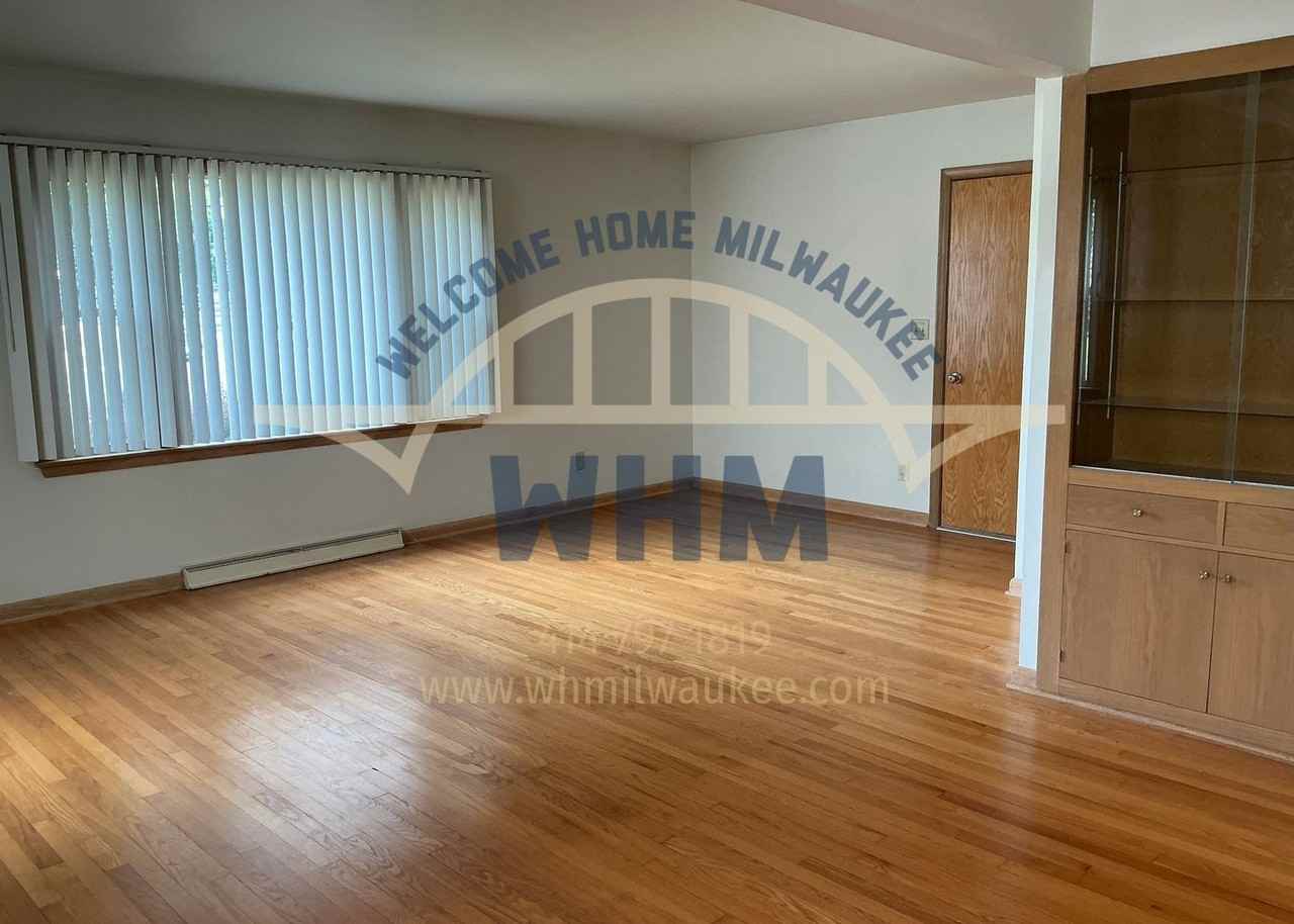 7313 Harwood Ave - Photo 2 of 18