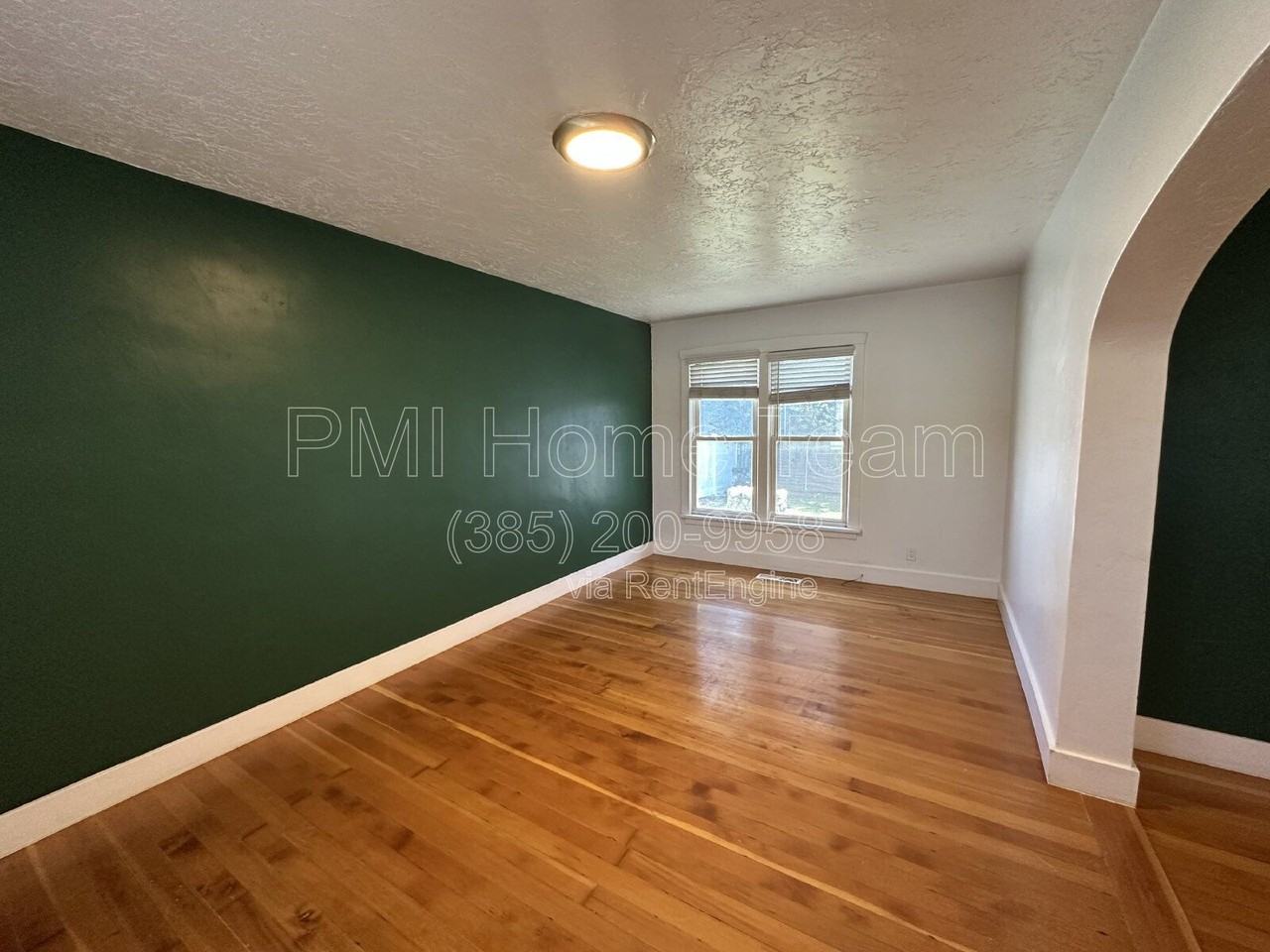 146 E 200 N - Photo 5 of 19