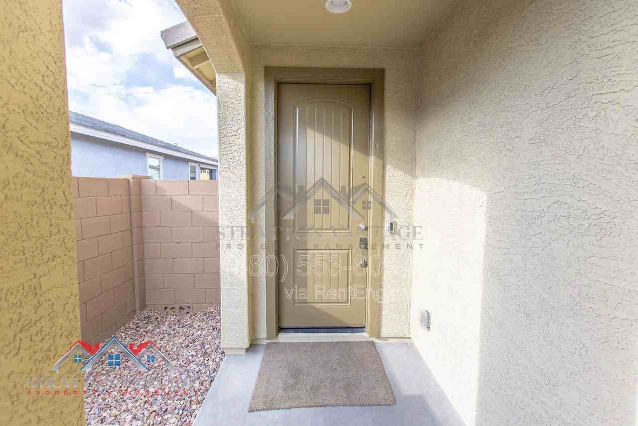 2304 E Kelly Dr - Photo 6 of 50