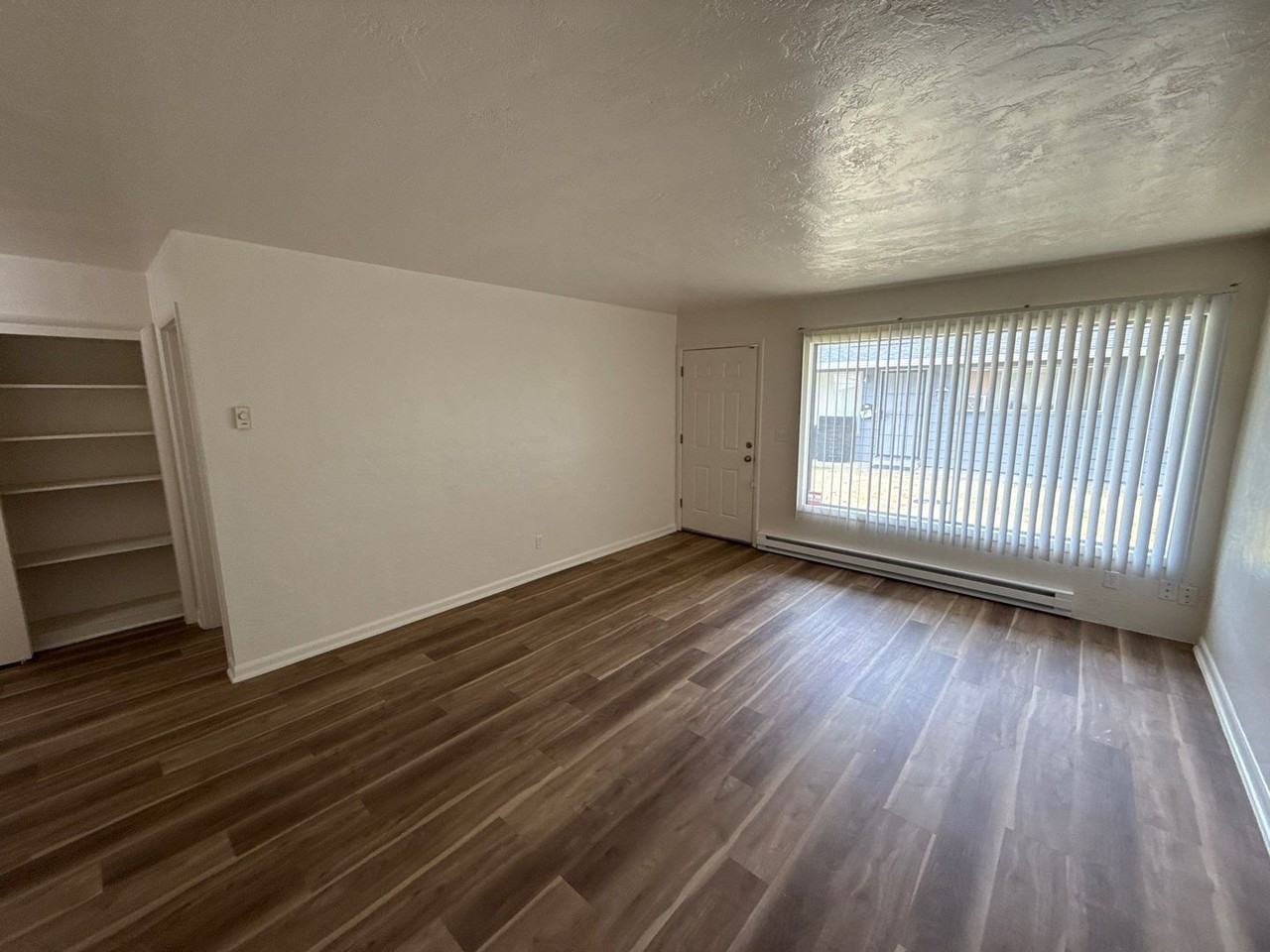 1835 Beach Ave Ne #08 - Photo 2 of 15