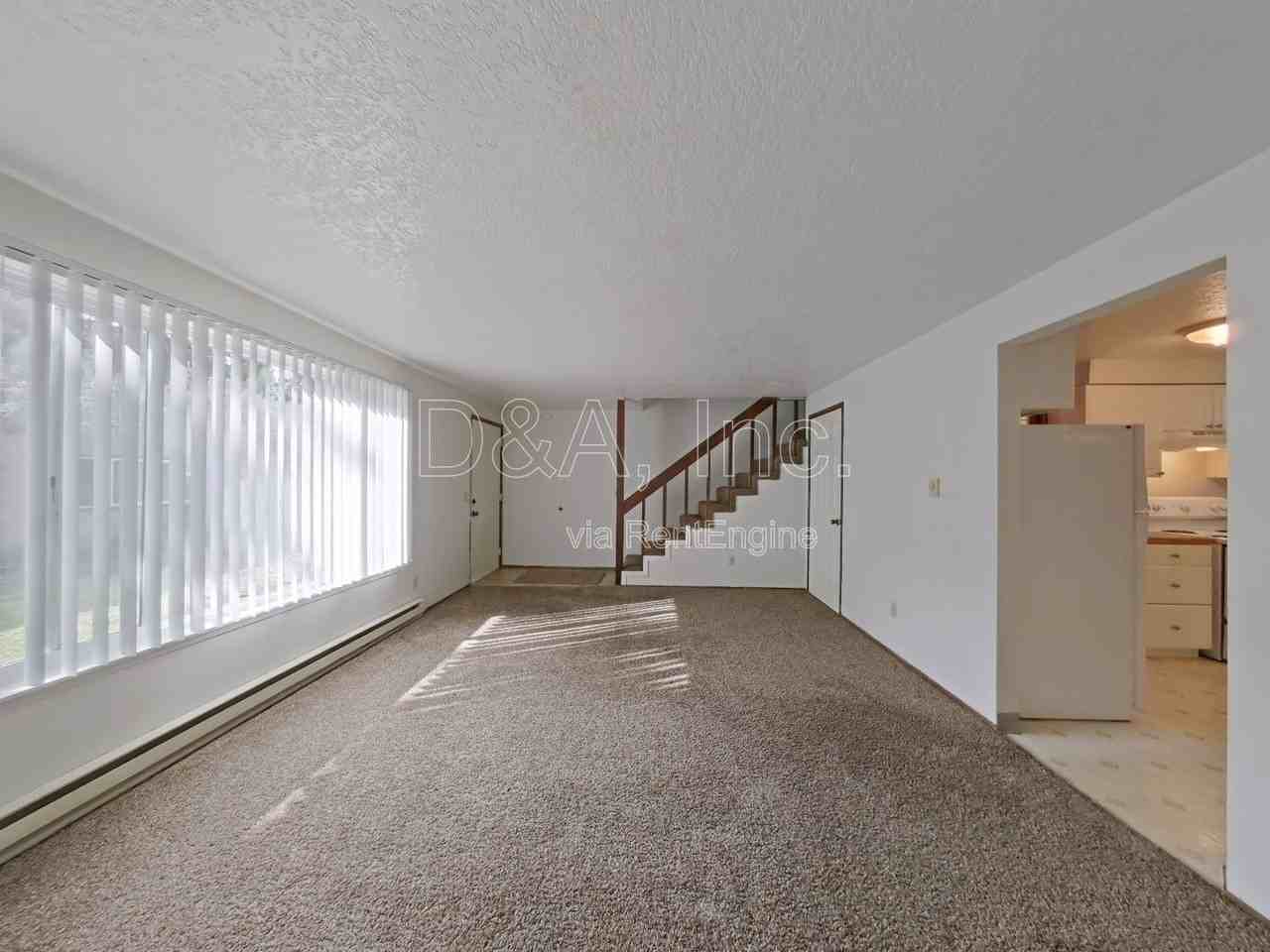 1692 Del Rio Ave Se - Photo 2 of 14