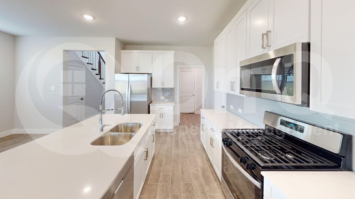 2503 Blue Oasis Ct - Photo 5 of 26