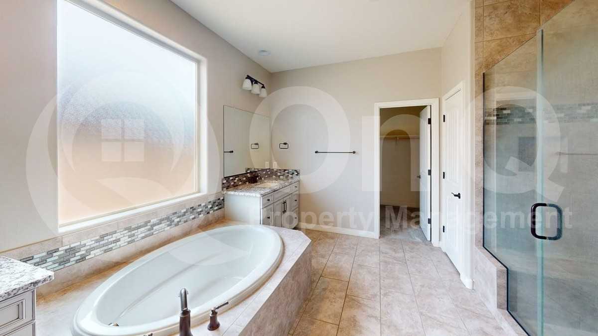 11818 N Silverscape Dr - Photo 6 of 20