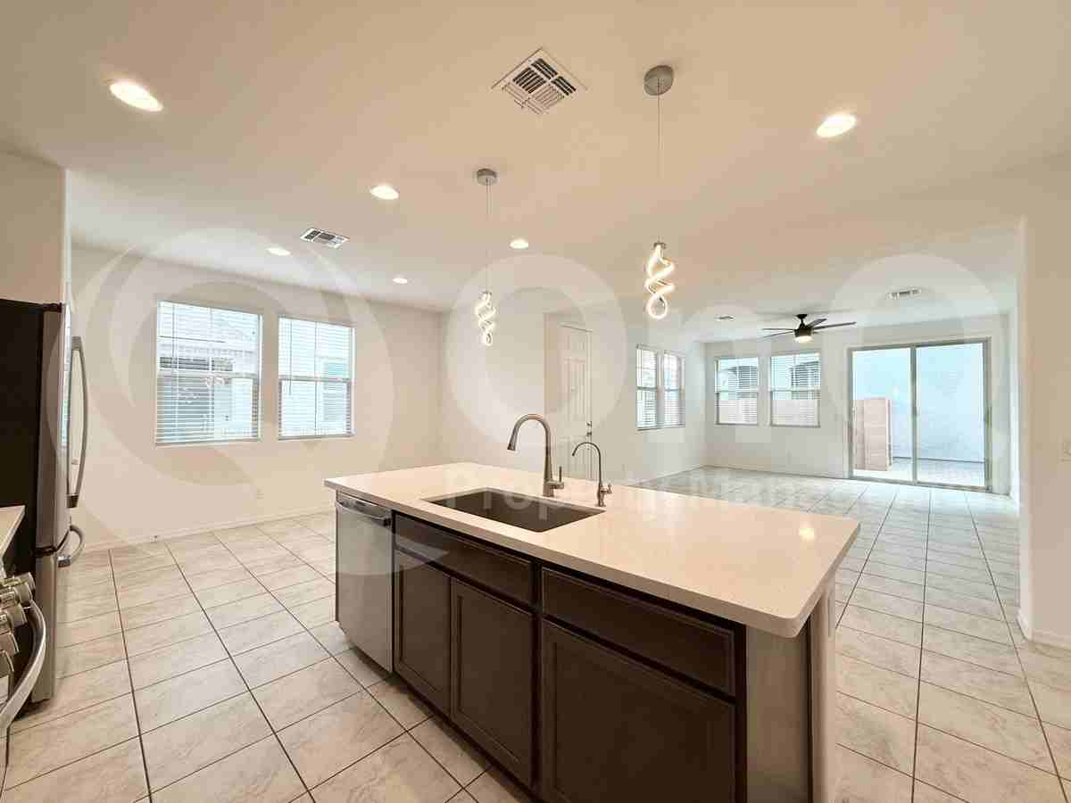 14251 W Buckskin Trl - Photo 4 of 22