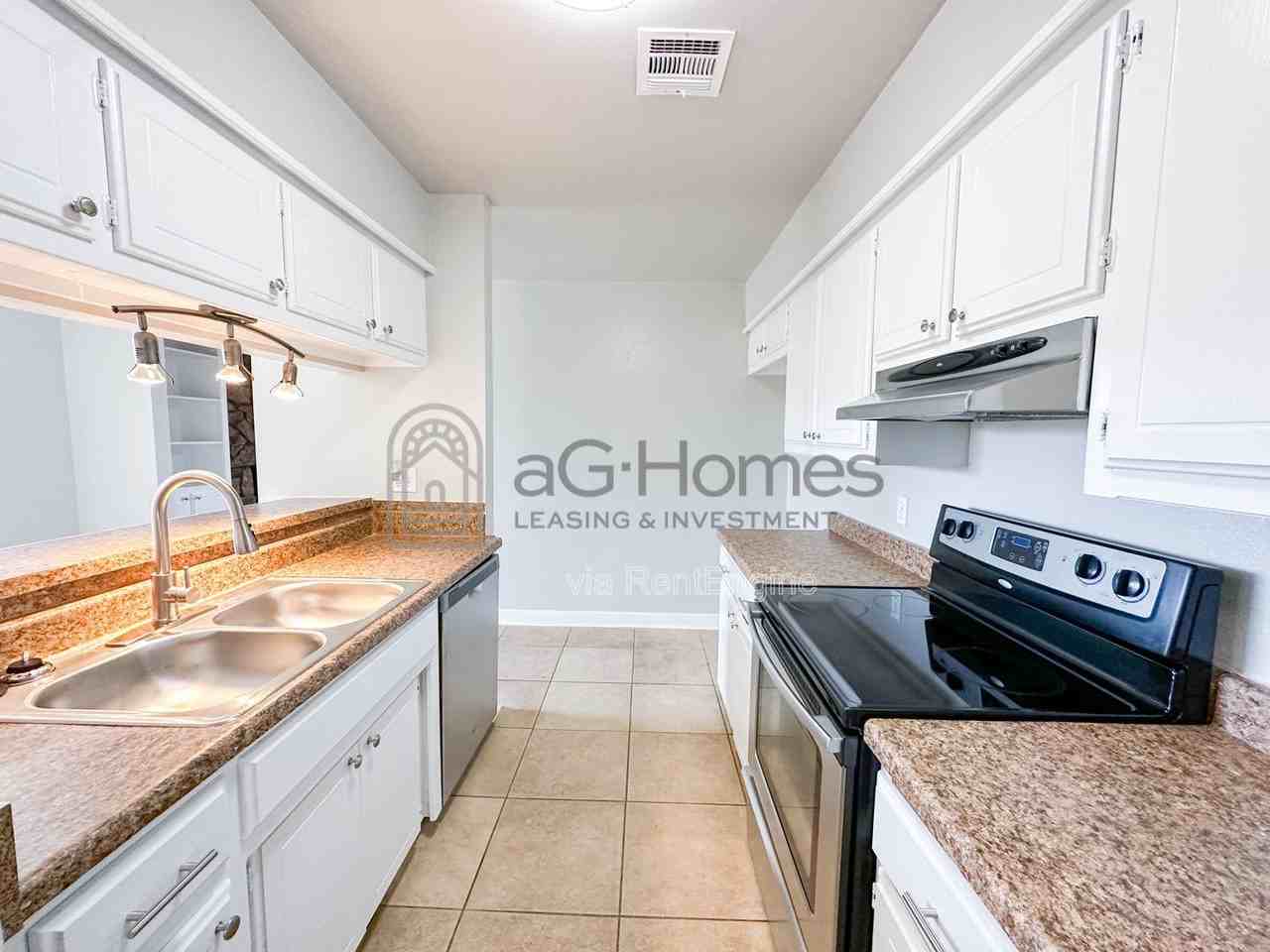 730 Arlington Dr - Photo 3 of 24