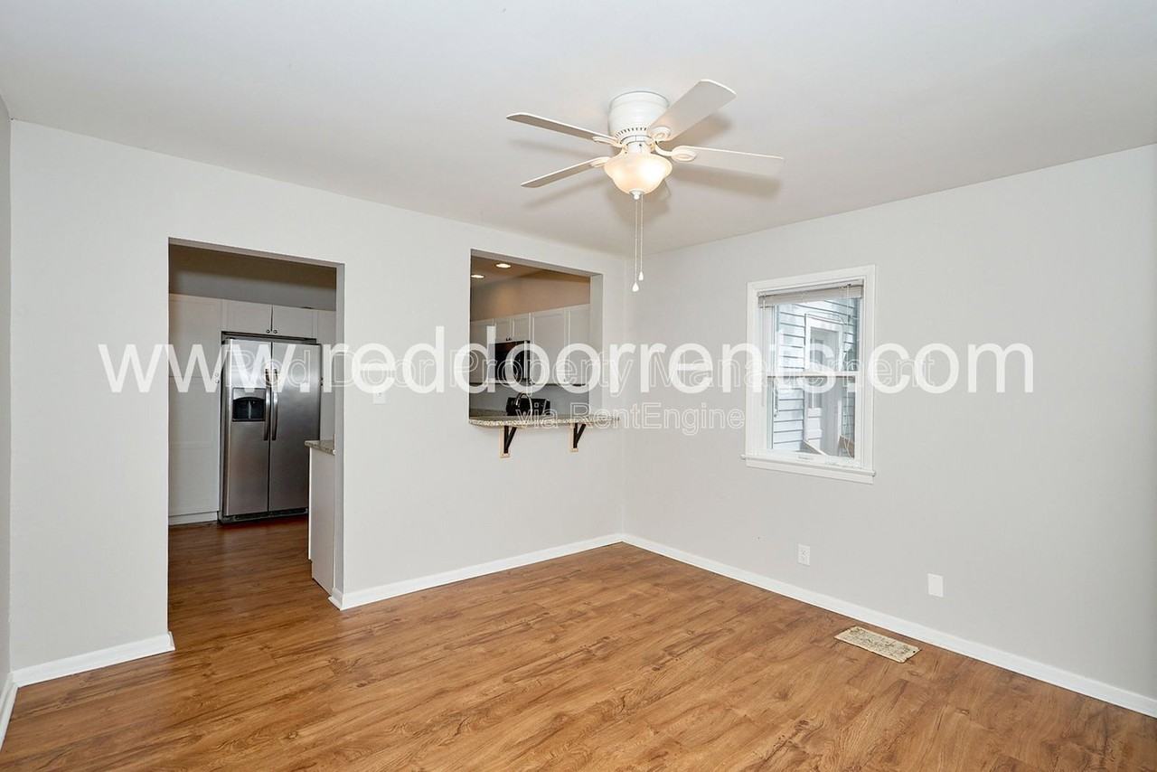 4704 N College Ave - Photo 6 of 28