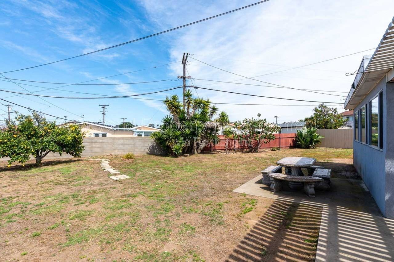 3598 Ames St - Photo 7 of 21