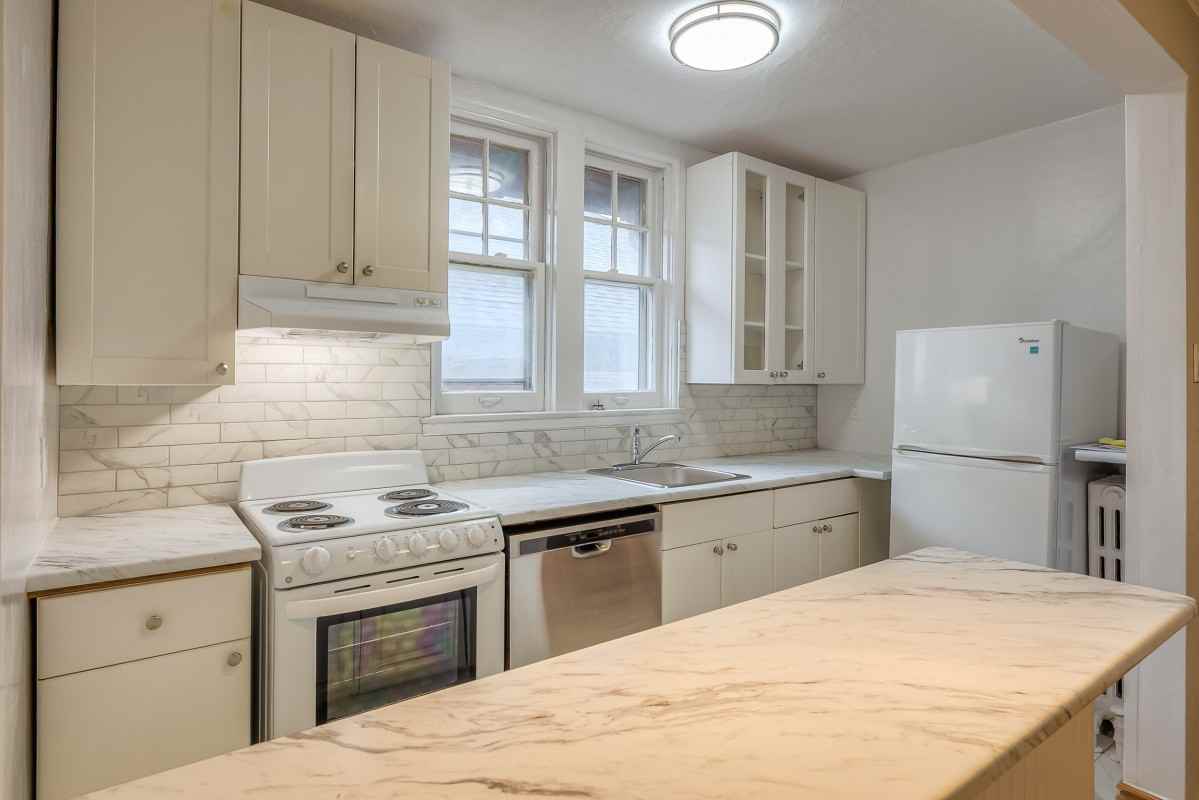 20 Acacia Rd - Photo 3 of 20
