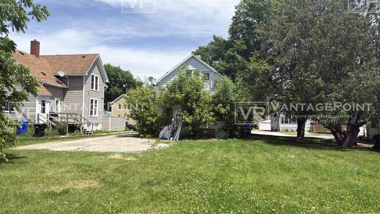 1521 N Alvin St - Photo 6 of 10