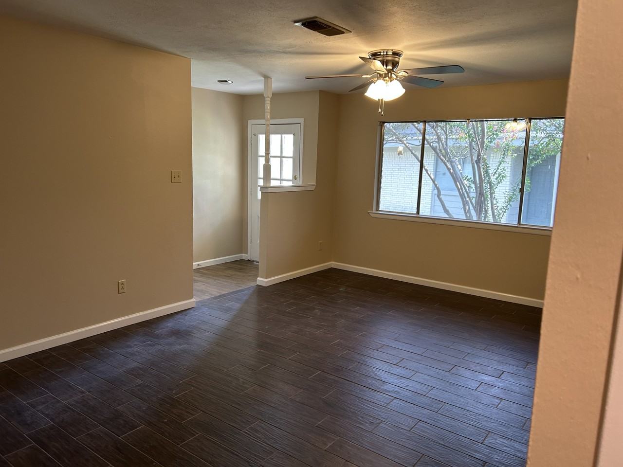 1710 Trinity Pl #B - Photo 5 of 9