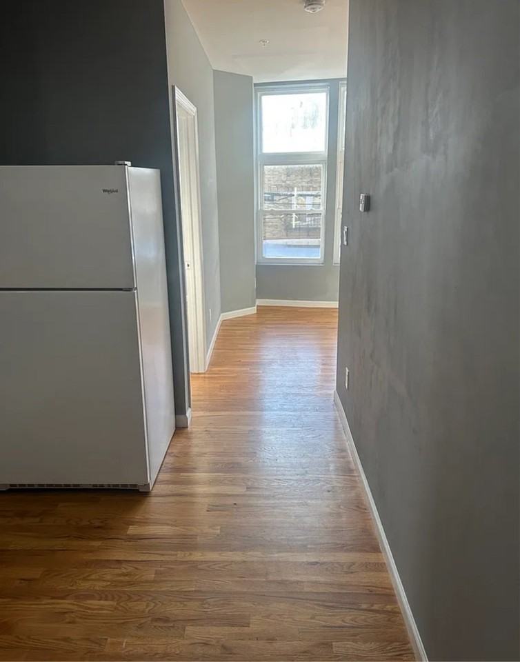 231 Dayton Ave #8 - Photo 2 of 10