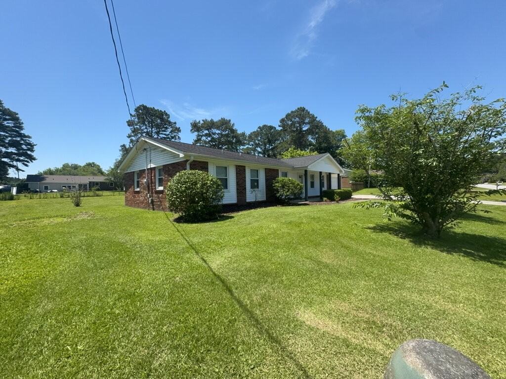 94 Vandergrift Dr - Photo 3 of 33