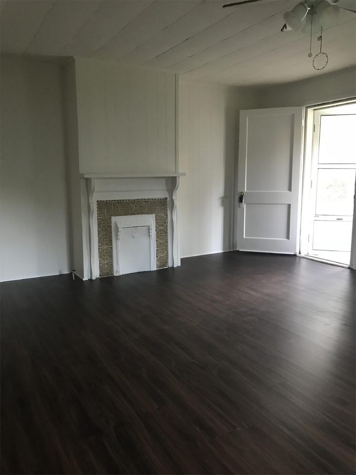 26 Spring St - Photo 5 of 7