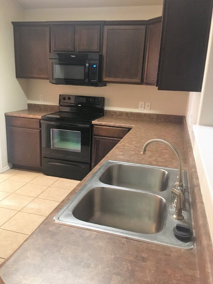 9309 Quitman Ave - Photo 4 of 16