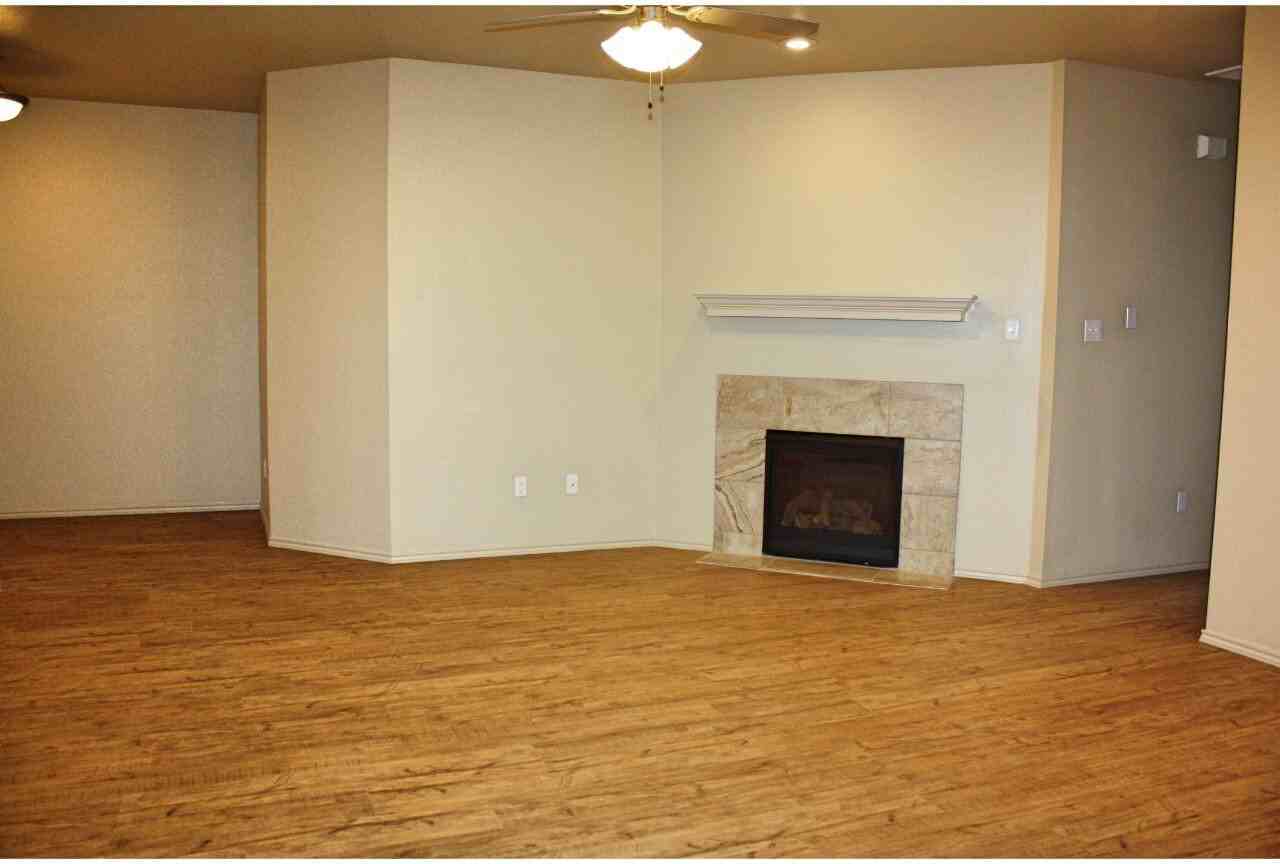 6702 Pontiac Ave - Photo 2 of 11
