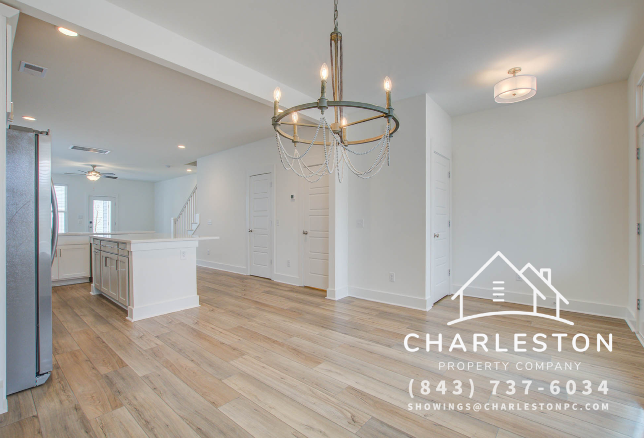 234 Symphony Ave - Photo 2 of 25