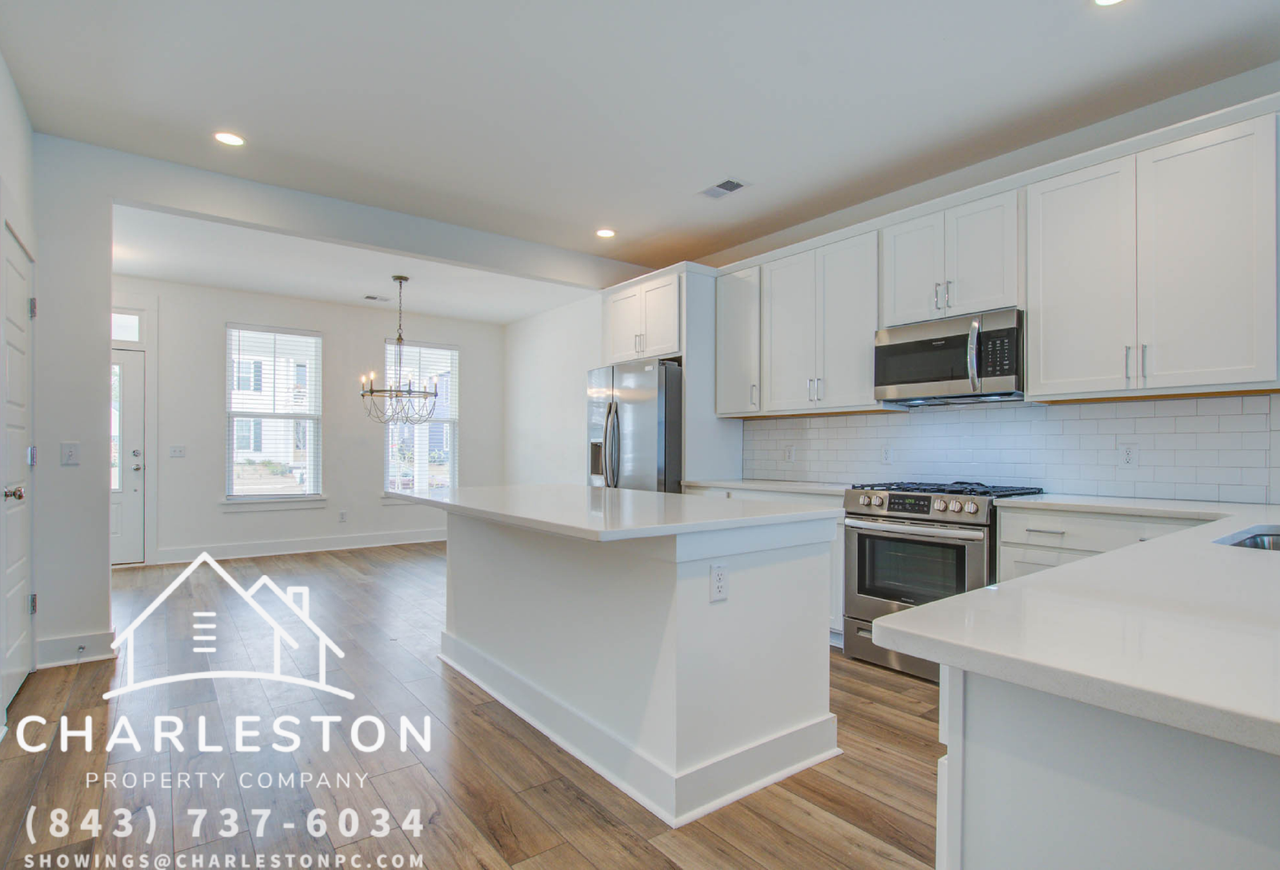 234 Symphony Ave - Photo 5 of 25