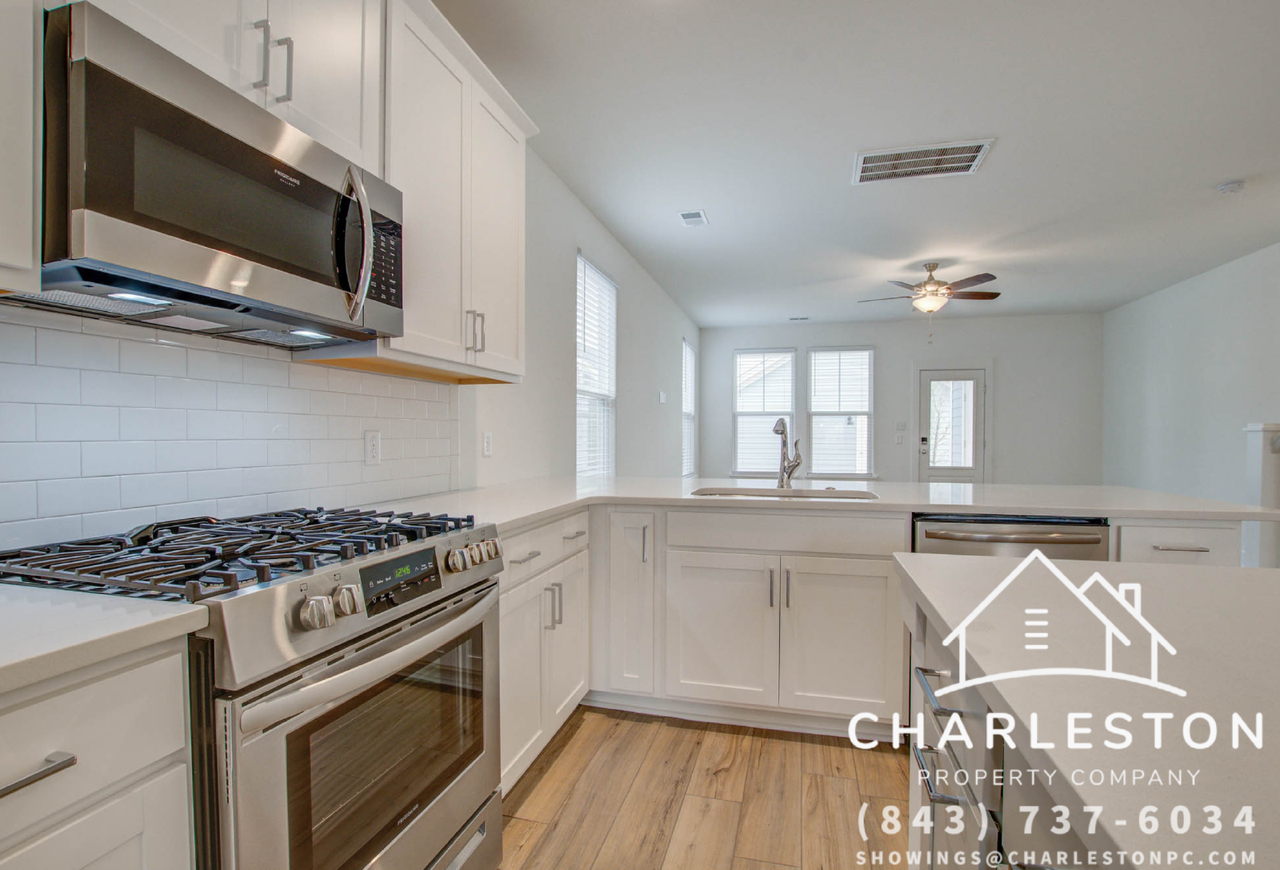 234 Symphony Ave - Photo 6 of 25