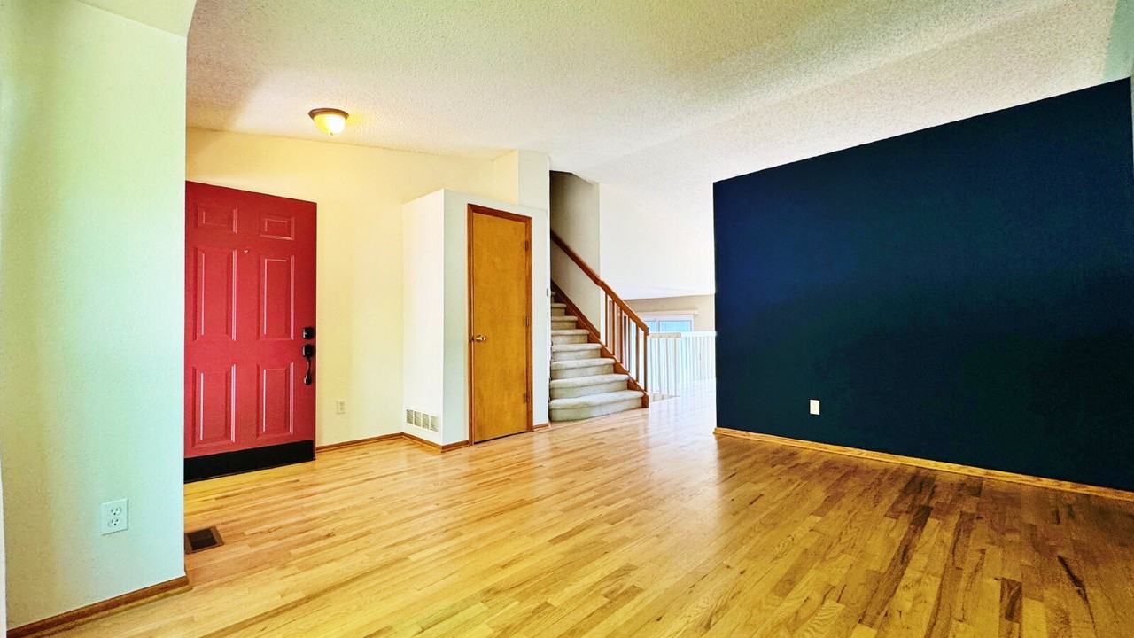 5770 W 115th Ct - Photo 4 of 30