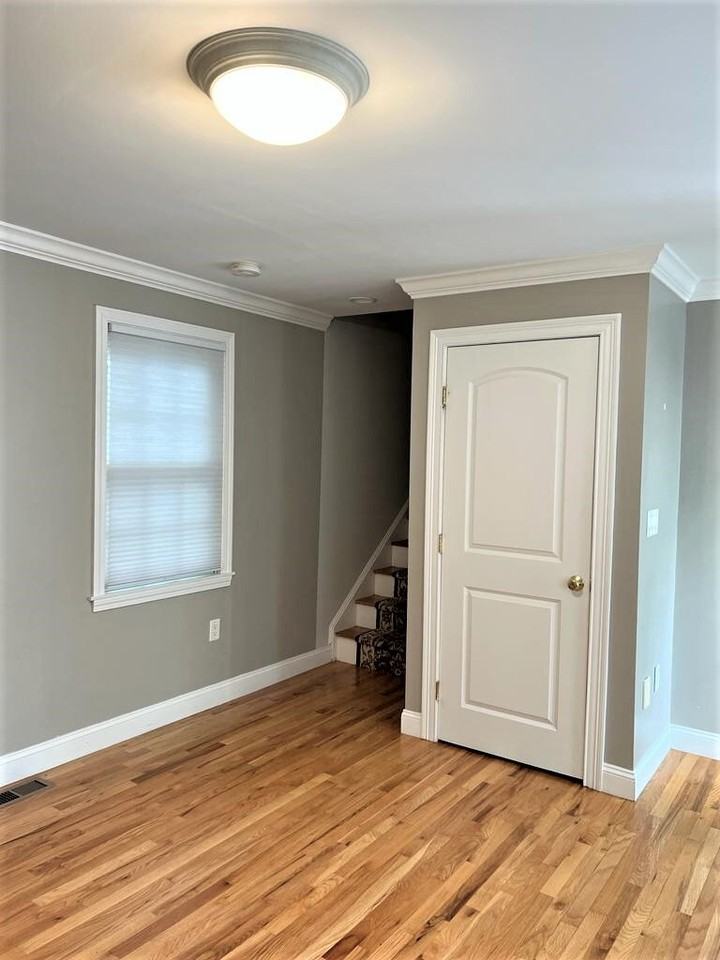 303 Cabot St - Photo 3 of 40