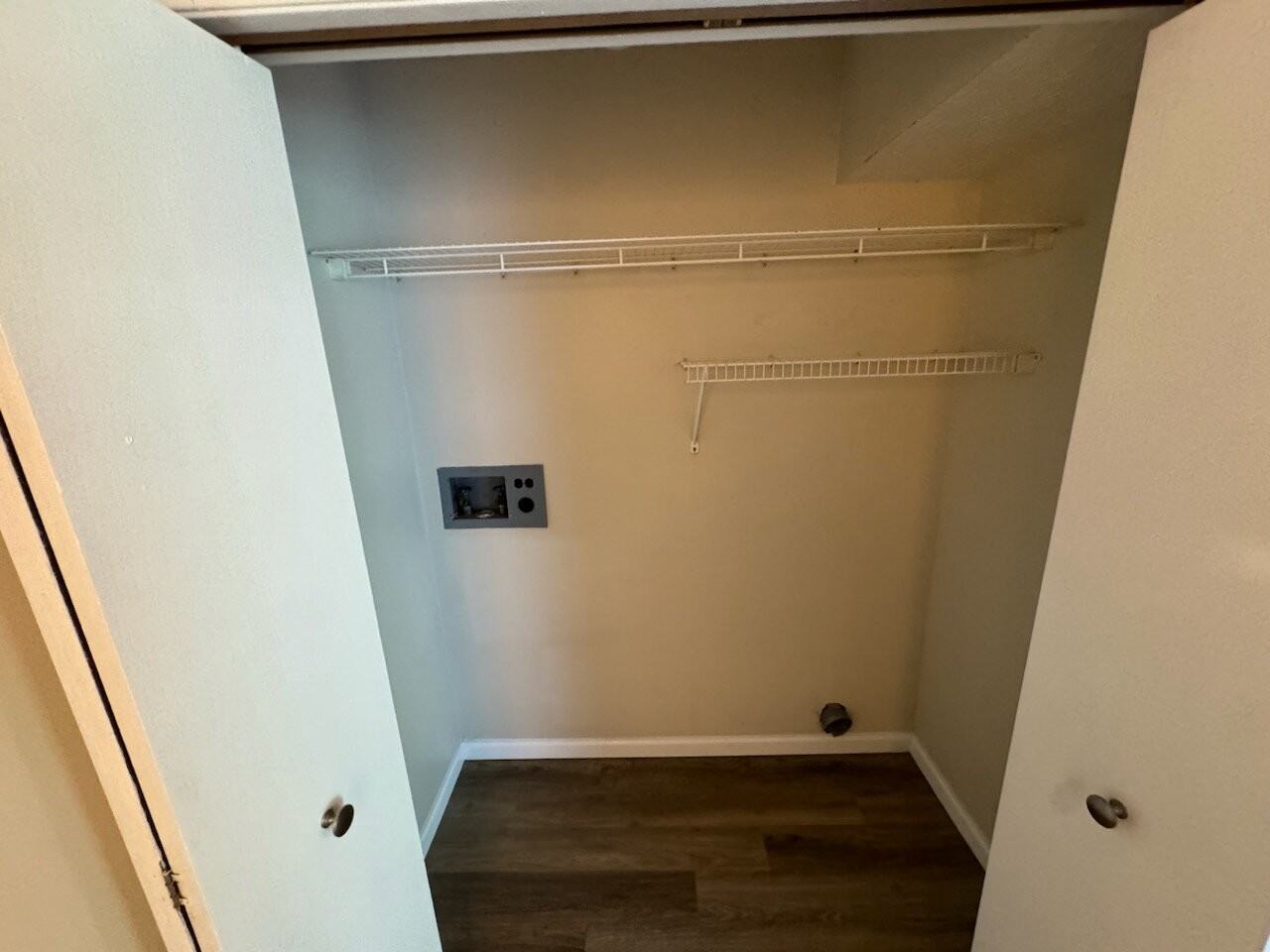 1580 Cheshire Rd - Photo 4 of 11