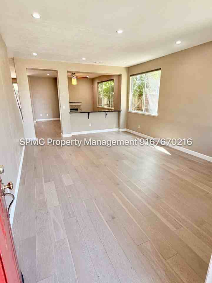 609 Granada Pass Dr - Photo 2 of 50
