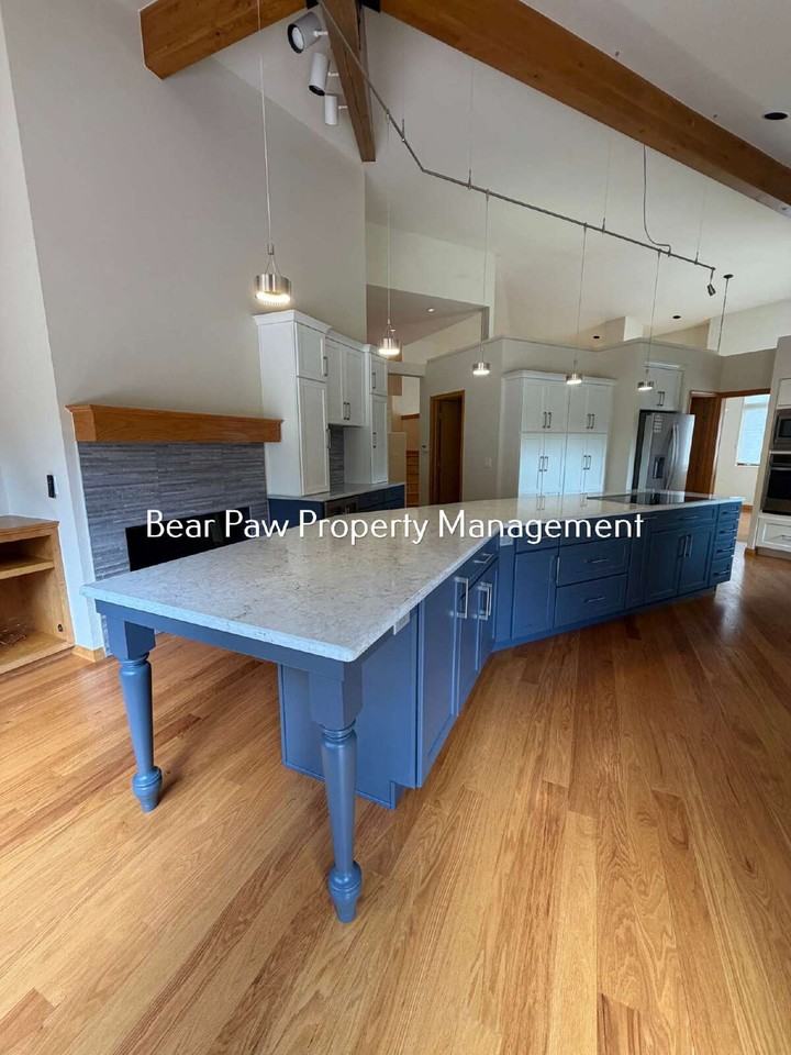 1419 Tamarac Dr - Photo 6 of 19