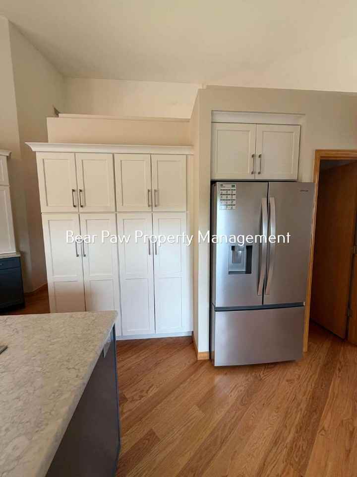 1419 Tamarac Dr - Photo 7 of 19