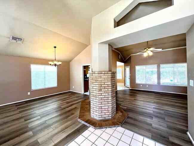 9316 Foxglen Ct - Photo 2 of 30