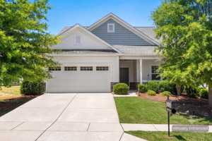 featured image of 2316 Celandine Way
