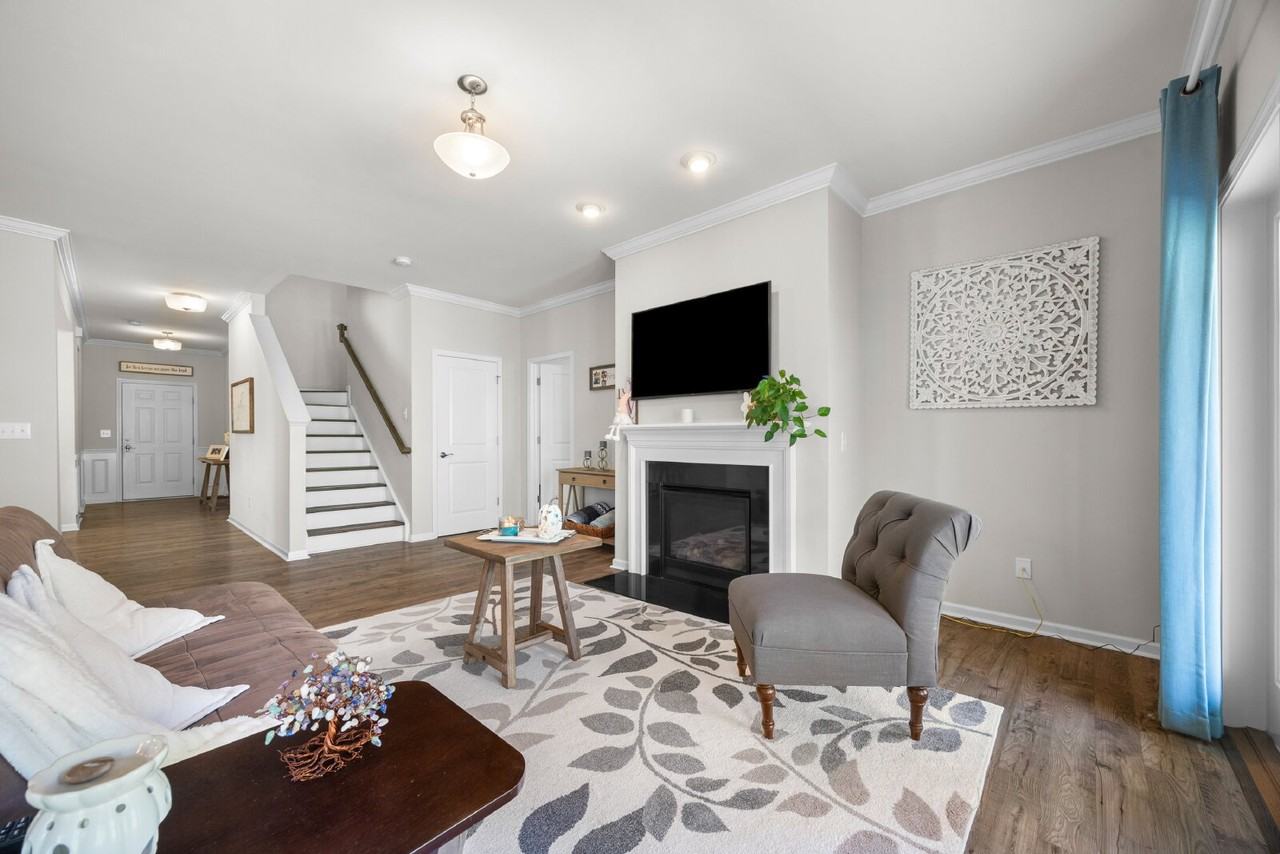 2316 Celandine Way - Photo 4 of 39