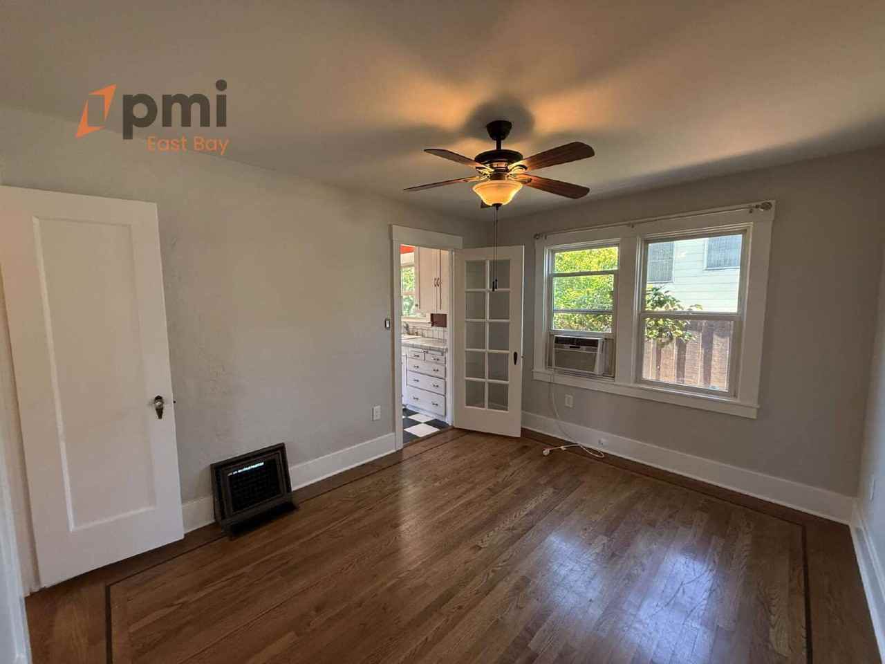 1435 Cedar St - Photo 6 of 10