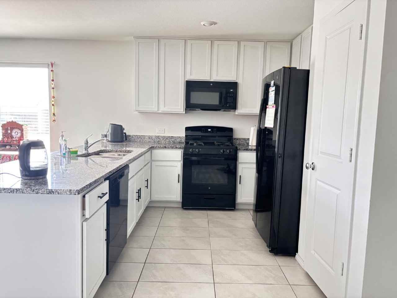 900 Mountain Laurel Rd - Photo 4 of 10